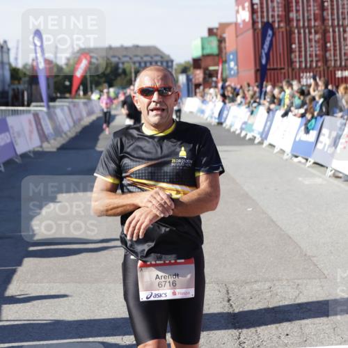 03.10.2025 - Köhlbrandbrückenlauf Jannik Wohlers http://msf.ph/oto/9121831 03.10.2025 13:04:51 Ziel 4022, 4061, 4236, 4240, 4246, 4247, 4303, 4449, 4831, 5849, 5948, 5968, 6268, 6470, 6716 meine-sportfotos.de