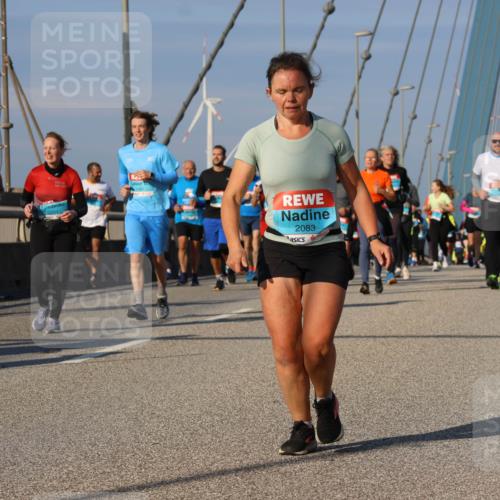 03.10.2025 - Köhlbrandbrückenlauf Strokosch-Dieckow http://msf.ph/oto/9121834 03.10.2025 09:57:57 Position 2 2083 meine-sportfotos.de