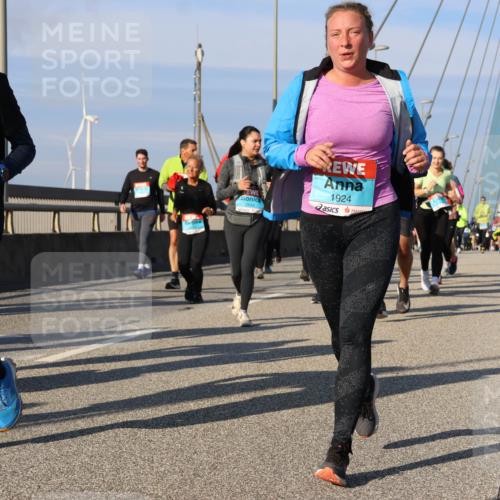 03.10.2025 - Köhlbrandbrückenlauf Strokosch-Dieckow http://msf.ph/oto/9121899 03.10.2025 09:58:08 Position 2 3089, 1924 meine-sportfotos.de