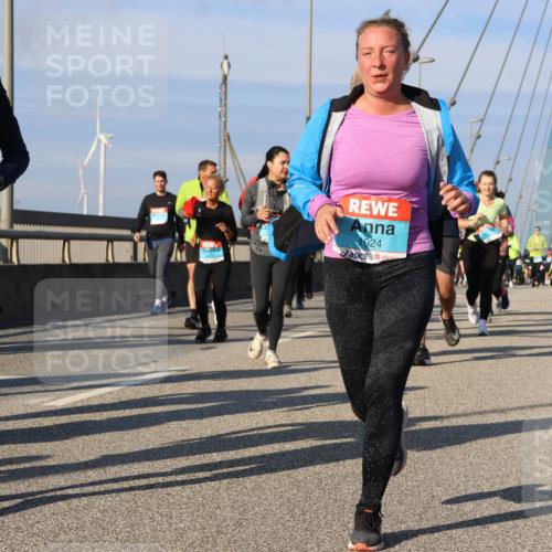 03.10.2025 - Köhlbrandbrückenlauf Strokosch-Dieckow http://msf.ph/oto/9121901 03.10.2025 09:58:08 Position 2 2229, 3089, 1924 meine-sportfotos.de