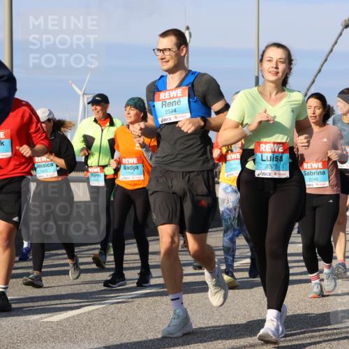 03.10.2025 - Köhlbrandbrückenlauf Strokosch-Dieckow http://msf.ph/oto/9121920 03.10.2025 09:58:11 Position 2 2632, 1425, 1756, 2374, 3787, 2373, 2240 meine-sportfotos.de