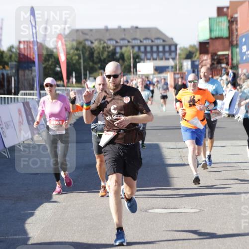 03.10.2025 - Köhlbrandbrückenlauf Jannik Wohlers http://msf.ph/oto/9121971 03.10.2025 13:04:58 Ziel 4061, 4175, 4217, 4240, 4449, 4751, 5670, 5785, 5849, 5951, 5952, 6268, 6561, 6716 meine-sportfotos.de