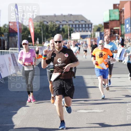 03.10.2025 - Köhlbrandbrückenlauf Jannik Wohlers http://msf.ph/oto/9121975 03.10.2025 13:04:58 Ziel 4061, 4175, 4217, 4240, 4449, 4751, 5670, 5785, 5849, 5951, 5952, 6268, 6561, 6716 meine-sportfotos.de