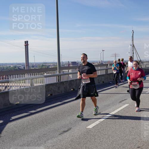 03.10.2025 - Köhlbrandbrückenlauf Michael Burmester http://msf.ph/oto/9121990 03.10.2025 13:03:49 Position 2 5176 meine-sportfotos.de
