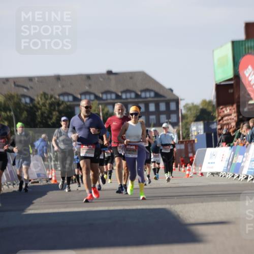 03.10.2025 - Köhlbrandbrückenlauf Jannik Wohlers http://msf.ph/oto/9122000 03.10.2025 13:39:05 Ziel 5584, 6030 meine-sportfotos.de