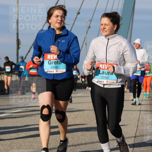 03.10.2025 - Köhlbrandbrückenlauf Strokosch-Dieckow http://msf.ph/oto/9122002 03.10.2025 09:58:25 Position 2 2249, 2250 meine-sportfotos.de