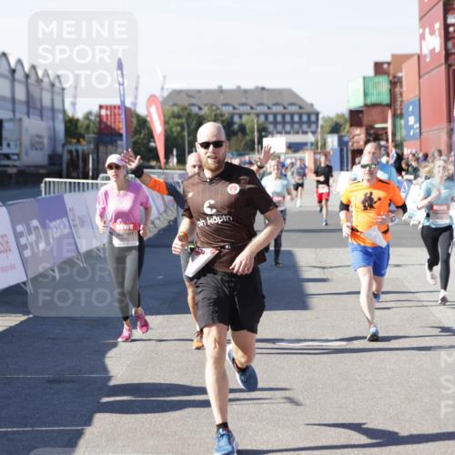 03.10.2025 - Köhlbrandbrückenlauf Jannik Wohlers http://msf.ph/oto/9122027 03.10.2025 13:04:58 Ziel 4061, 4175, 4217, 4240, 4449, 4751, 5670, 5785, 5849, 5951, 5952, 6268, 6561, 6716 meine-sportfotos.de