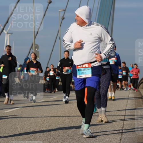 03.10.2025 - Köhlbrandbrückenlauf Strokosch-Dieckow http://msf.ph/oto/9122031 03.10.2025 09:58:30 Position 2 1927 meine-sportfotos.de