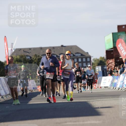 03.10.2025 - Köhlbrandbrückenlauf Jannik Wohlers http://msf.ph/oto/9122040 03.10.2025 13:39:08 Ziel  meine-sportfotos.de