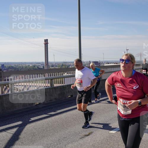 03.10.2025 - Köhlbrandbrückenlauf Michael Burmester http://msf.ph/oto/9122044 03.10.2025 13:03:51 Position 2 5533 meine-sportfotos.de