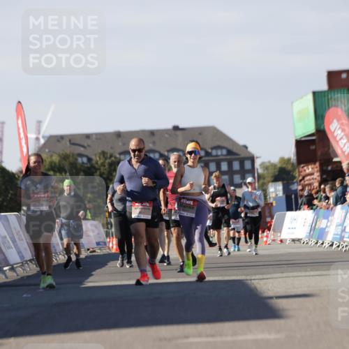 03.10.2025 - Köhlbrandbrückenlauf Jannik Wohlers http://msf.ph/oto/9122045 03.10.2025 13:39:08 Ziel  meine-sportfotos.de