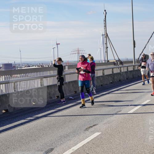 03.10.2025 - Köhlbrandbrückenlauf Michael Burmester http://msf.ph/oto/9122077 03.10.2025 13:03:56 Position 2  meine-sportfotos.de