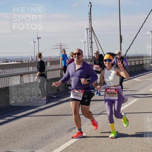 03.10.2025 - Köhlbrandbrückenlauf Michael Burmester http://msf.ph/oto/9122112 03.10.2025 13:03:59 Position 2 4531, 5111 meine-sportfotos.de