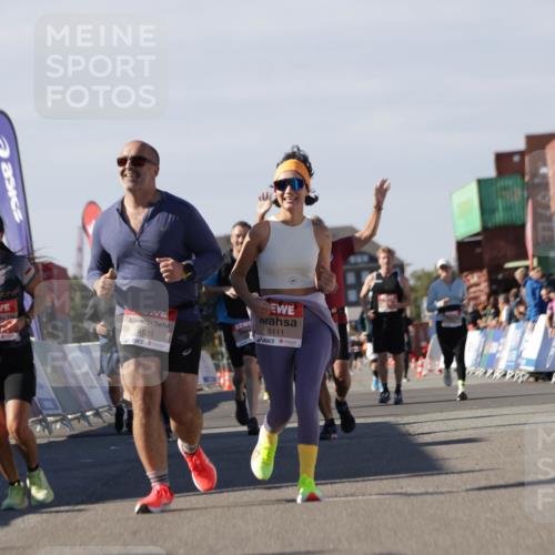 03.10.2025 - Köhlbrandbrückenlauf Jannik Wohlers http://msf.ph/oto/9122152 03.10.2025 13:39:13 Ziel 4531, 5111, 5766 meine-sportfotos.de