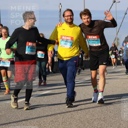 03.10.2025 - Köhlbrandbrückenlauf Strokosch-Dieckow http://msf.ph/oto/9122198 03.10.2025 09:58:55 Position 2 1775, 3429, 3451, 3452, 1824 meine-sportfotos.de