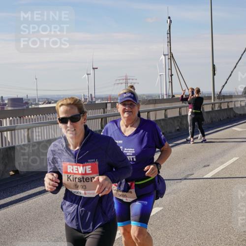 03.10.2025 - Köhlbrandbrückenlauf Michael Burmester http://msf.ph/oto/9122268 03.10.2025 13:04:07 Position 2 5693, 1000, 2023, 5695 meine-sportfotos.de