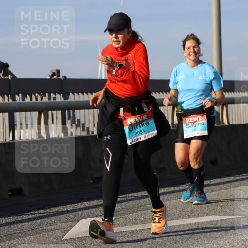 03.10.2025 - Köhlbrandbrückenlauf Strokosch-Dieckow http://msf.ph/oto/9122281 03.10.2025 09:59:08 Position 2 3054, 3360 meine-sportfotos.de
