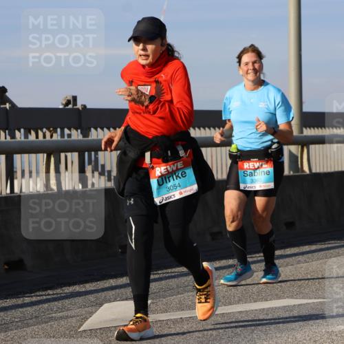 03.10.2025 - Köhlbrandbrückenlauf Strokosch-Dieckow http://msf.ph/oto/9122284 03.10.2025 09:59:08 Position 2 3054, 3360 meine-sportfotos.de