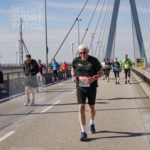 03.10.2025 - Köhlbrandbrückenlauf Michael Burmester http://msf.ph/oto/9122301 03.10.2025 13:04:12 Position 2 5264 meine-sportfotos.de