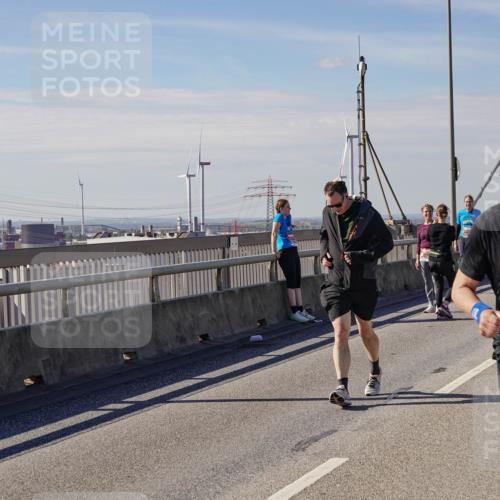 03.10.2025 - Köhlbrandbrückenlauf Michael Burmester http://msf.ph/oto/9122315 03.10.2025 13:04:13 Position 2 5264 meine-sportfotos.de