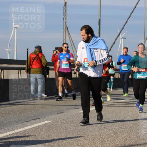 03.10.2025 - Köhlbrandbrückenlauf Strokosch-Dieckow http://msf.ph/oto/9122331 03.10.2025 09:59:13 Position 2 1872 meine-sportfotos.de