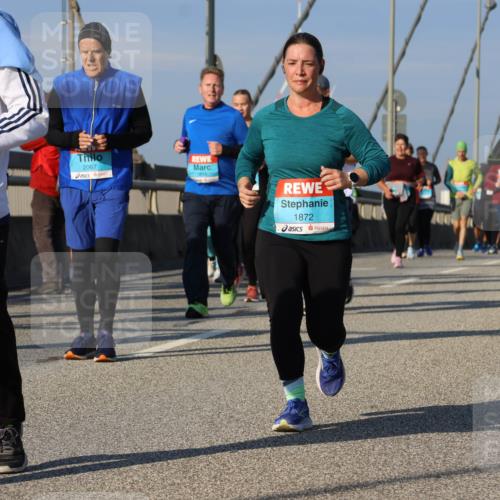 03.10.2025 - Köhlbrandbrückenlauf Strokosch-Dieckow http://msf.ph/oto/9122336 03.10.2025 09:59:15 Position 2 2067, 1814, 1872 meine-sportfotos.de