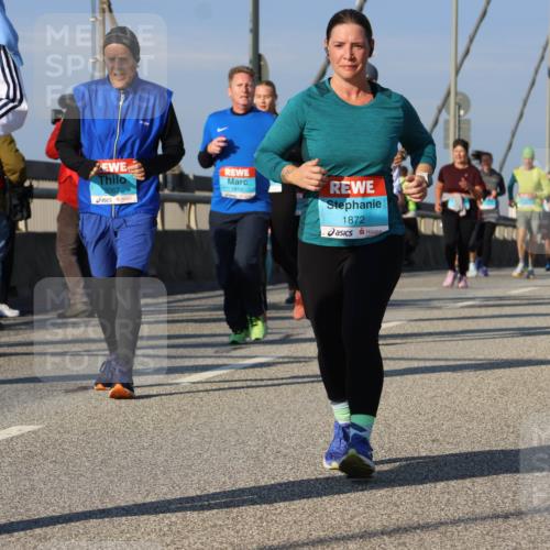 03.10.2025 - Köhlbrandbrückenlauf Strokosch-Dieckow http://msf.ph/oto/9122346 03.10.2025 09:59:15 Position 2 2067, 1814, 1872 meine-sportfotos.de