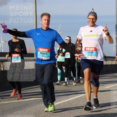 03.10.2025 - Köhlbrandbrückenlauf Strokosch-Dieckow http://msf.ph/oto/9122355 03.10.2025 09:59:19 Position 2 077, 2216, 1814, 3234, 3142 meine-sportfotos.de