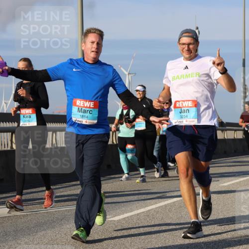 03.10.2025 - Köhlbrandbrückenlauf Strokosch-Dieckow http://msf.ph/oto/9122362 03.10.2025 09:59:20 Position 2 3077, 2216, 1814, 3234 meine-sportfotos.de