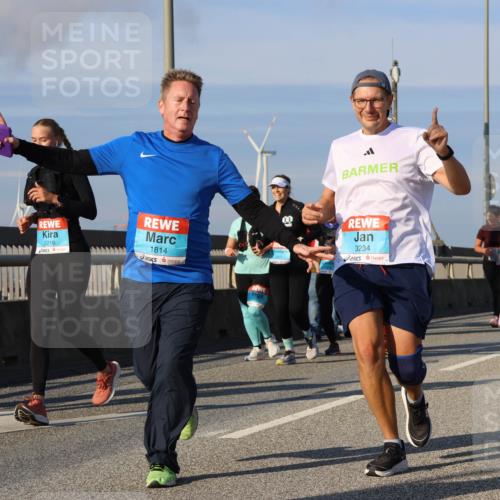 03.10.2025 - Köhlbrandbrückenlauf Strokosch-Dieckow http://msf.ph/oto/9122364 03.10.2025 09:59:20 Position 2 3077, 2216, 1814, 3234 meine-sportfotos.de