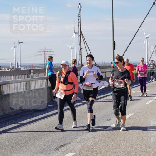03.10.2025 - Köhlbrandbrückenlauf Michael Burmester http://msf.ph/oto/9122400 03.10.2025 13:04:20 Position 2 241, 6133, 5190, 5121 meine-sportfotos.de