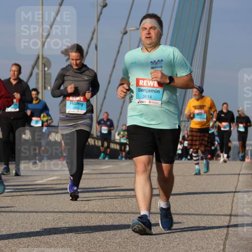 03.10.2025 - Köhlbrandbrückenlauf Strokosch-Dieckow http://msf.ph/oto/9122416 03.10.2025 09:59:24 Position 2 1098, 2320, 3614 meine-sportfotos.de