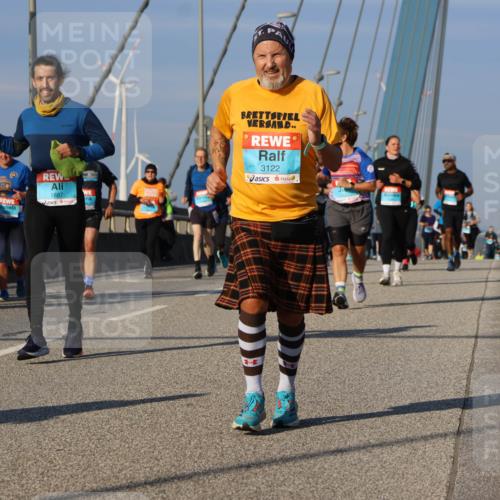 03.10.2025 - Köhlbrandbrückenlauf Strokosch-Dieckow http://msf.ph/oto/9122470 03.10.2025 09:59:34 Position 2 1887, 3122 meine-sportfotos.de