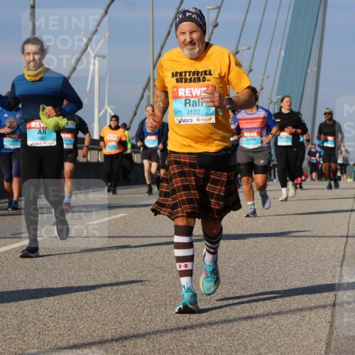03.10.2025 - Köhlbrandbrückenlauf Strokosch-Dieckow http://msf.ph/oto/9122476 03.10.2025 09:59:34 Position 2 1887, 3122 meine-sportfotos.de