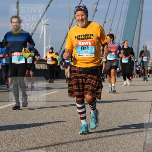 03.10.2025 - Köhlbrandbrückenlauf Strokosch-Dieckow http://msf.ph/oto/9122483 03.10.2025 09:59:34 Position 2 1887, 3122 meine-sportfotos.de