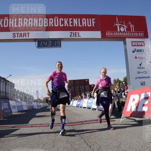03.10.2025 - Köhlbrandbrückenlauf Jannik Wohlers http://msf.ph/oto/9122540 03.10.2025 13:43:20 Ziel 4238, 5021, 5464, 6711 meine-sportfotos.de