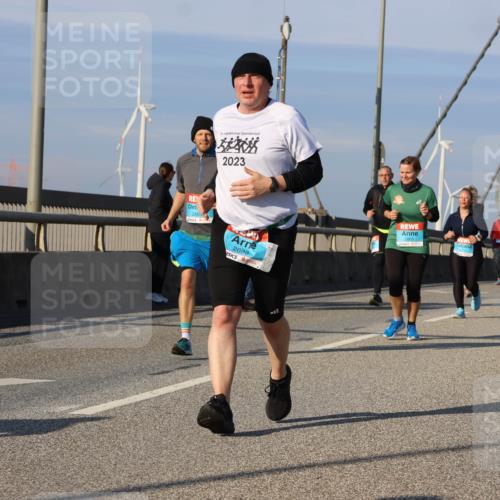 03.10.2025 - Köhlbrandbrückenlauf Strokosch-Dieckow http://msf.ph/oto/9122573 03.10.2025 09:59:51 Position 2 2863, 2023, 2693 meine-sportfotos.de