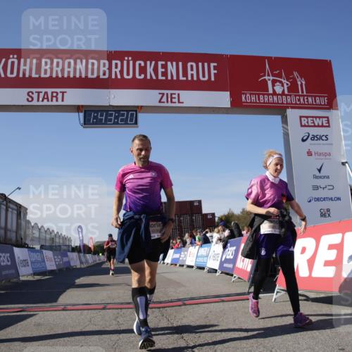 03.10.2025 - Köhlbrandbrückenlauf Jannik Wohlers http://msf.ph/oto/9122579 03.10.2025 13:43:20 Ziel 4238, 5021, 5464, 6711 meine-sportfotos.de