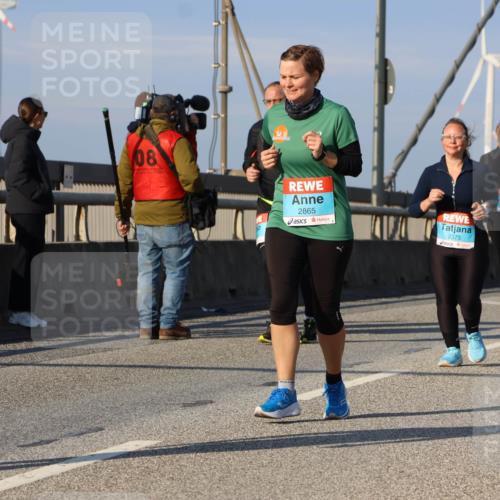 03.10.2025 - Köhlbrandbrückenlauf Strokosch-Dieckow http://msf.ph/oto/9122581 03.10.2025 09:59:52 Position 2 08, 2865, 2375 meine-sportfotos.de
