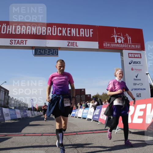 03.10.2025 - Köhlbrandbrückenlauf Jannik Wohlers http://msf.ph/oto/9122584 03.10.2025 13:43:20 Ziel 4238, 5021, 5464, 6711 meine-sportfotos.de