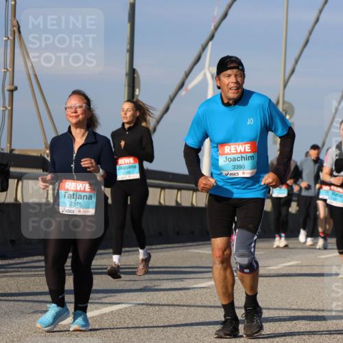 03.10.2025 - Köhlbrandbrückenlauf Strokosch-Dieckow http://msf.ph/oto/9122588 03.10.2025 09:59:54 Position 2 08, 2375, 2149, 3393 meine-sportfotos.de