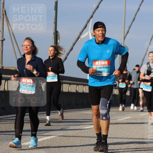 03.10.2025 - Köhlbrandbrückenlauf Strokosch-Dieckow http://msf.ph/oto/9122591 03.10.2025 09:59:54 Position 2 08, 2375, 2149, 3393 meine-sportfotos.de