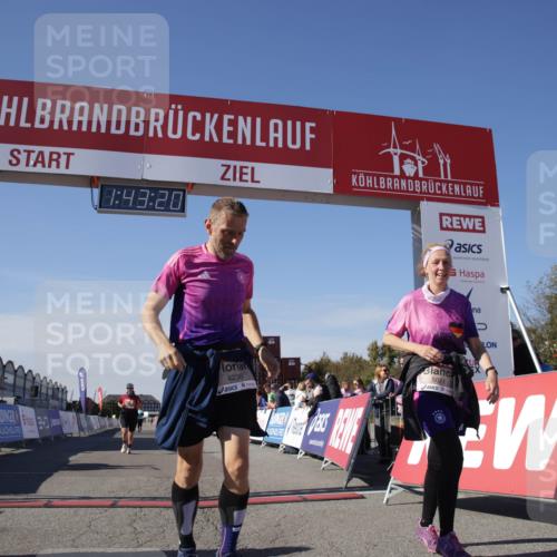 03.10.2025 - Köhlbrandbrückenlauf Jannik Wohlers http://msf.ph/oto/9122605 03.10.2025 13:43:20 Ziel 4238, 5021, 5464, 6711 meine-sportfotos.de