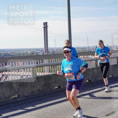 03.10.2025 - Köhlbrandbrückenlauf Michael Burmester http://msf.ph/oto/9122627 03.10.2025 13:04:45 Position 2 400, 6399 meine-sportfotos.de