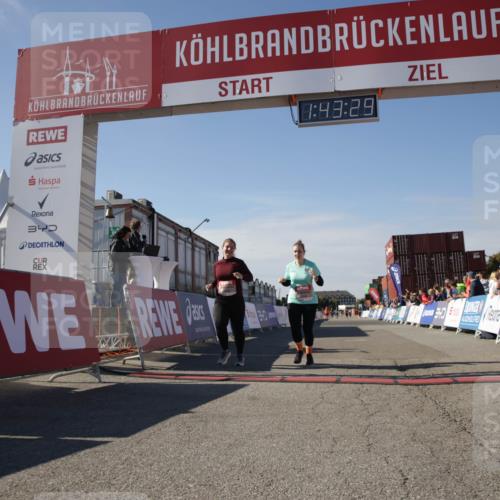 03.10.2025 - Köhlbrandbrückenlauf Jannik Wohlers http://msf.ph/oto/9122642 03.10.2025 13:43:30 Ziel 5464, 5499, 5559 meine-sportfotos.de