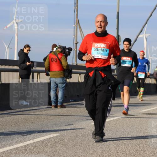 03.10.2025 - Köhlbrandbrückenlauf Strokosch-Dieckow http://msf.ph/oto/9122664 03.10.2025 10:00:13 Position 2 08, 2468 meine-sportfotos.de