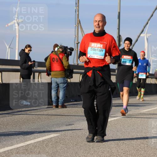 03.10.2025 - Köhlbrandbrückenlauf Strokosch-Dieckow http://msf.ph/oto/9122667 03.10.2025 10:00:13 Position 2 08, 2468 meine-sportfotos.de
