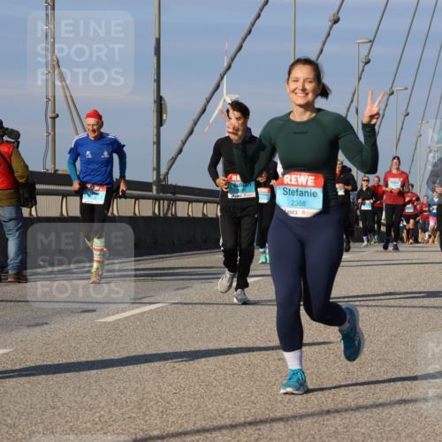 03.10.2025 - Köhlbrandbrückenlauf Strokosch-Dieckow http://msf.ph/oto/9122690 03.10.2025 10:00:17 Position 2 08, 2388 meine-sportfotos.de