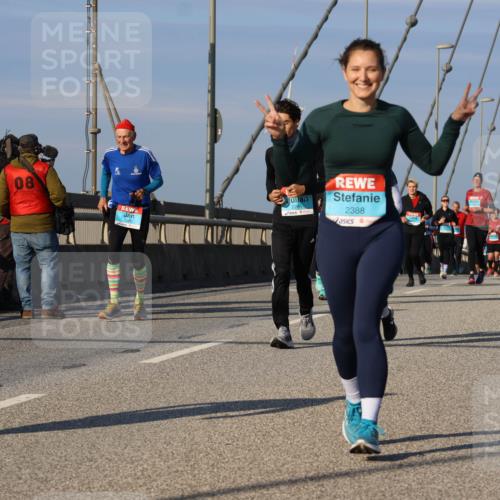 03.10.2025 - Köhlbrandbrückenlauf Strokosch-Dieckow http://msf.ph/oto/9122700 03.10.2025 10:00:17 Position 2 08, 2388 meine-sportfotos.de