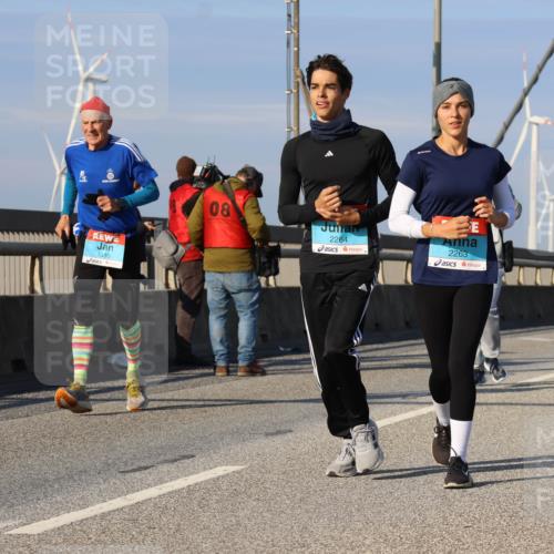 03.10.2025 - Köhlbrandbrückenlauf Strokosch-Dieckow http://msf.ph/oto/9122718 03.10.2025 10:00:20 Position 2 3510, 08, 2264, 2263 meine-sportfotos.de